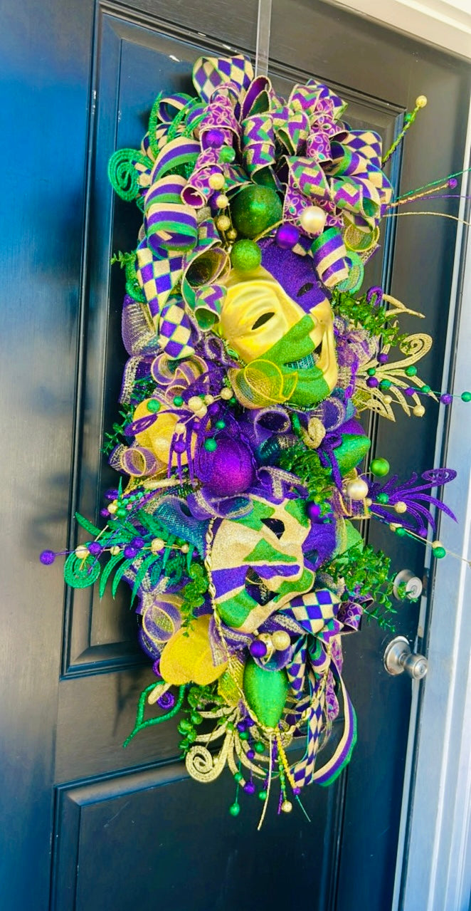 XL MARDI GRAS WREATH SWAG